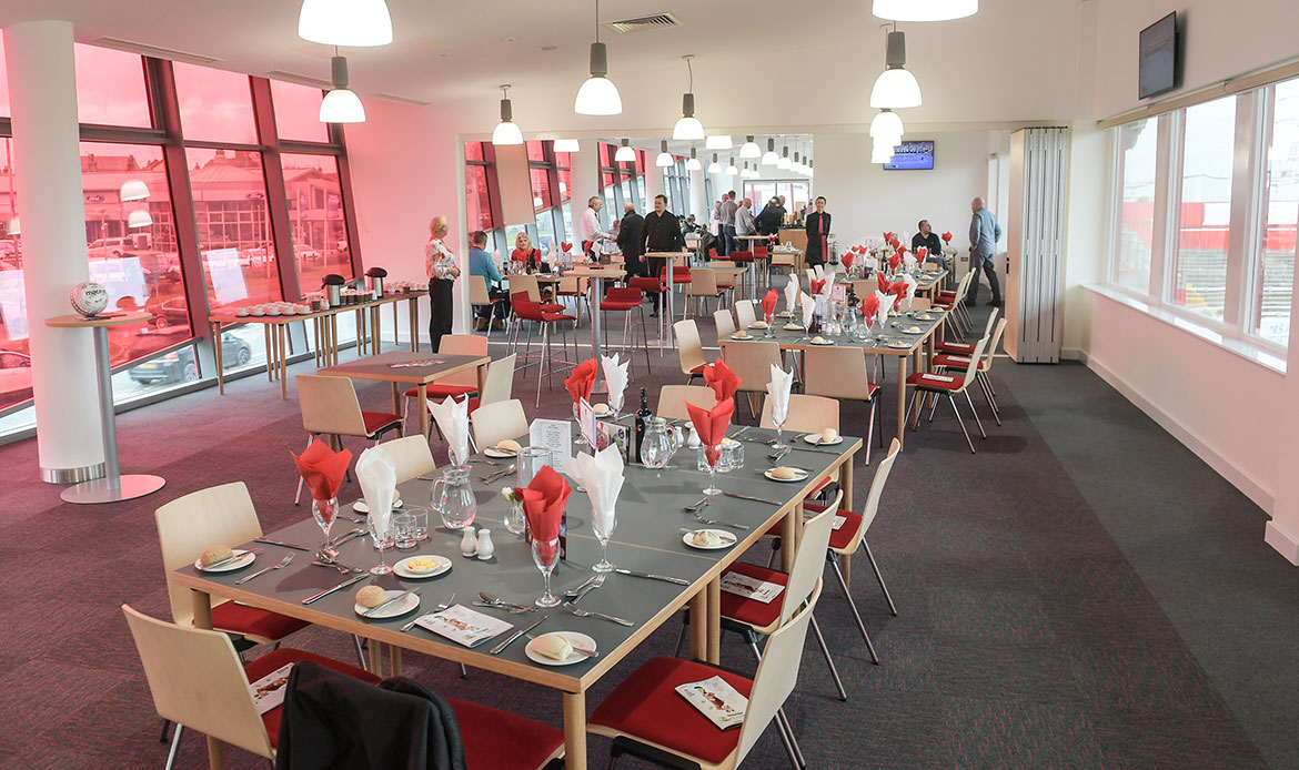 £10 restaurant offer back for Pools clash